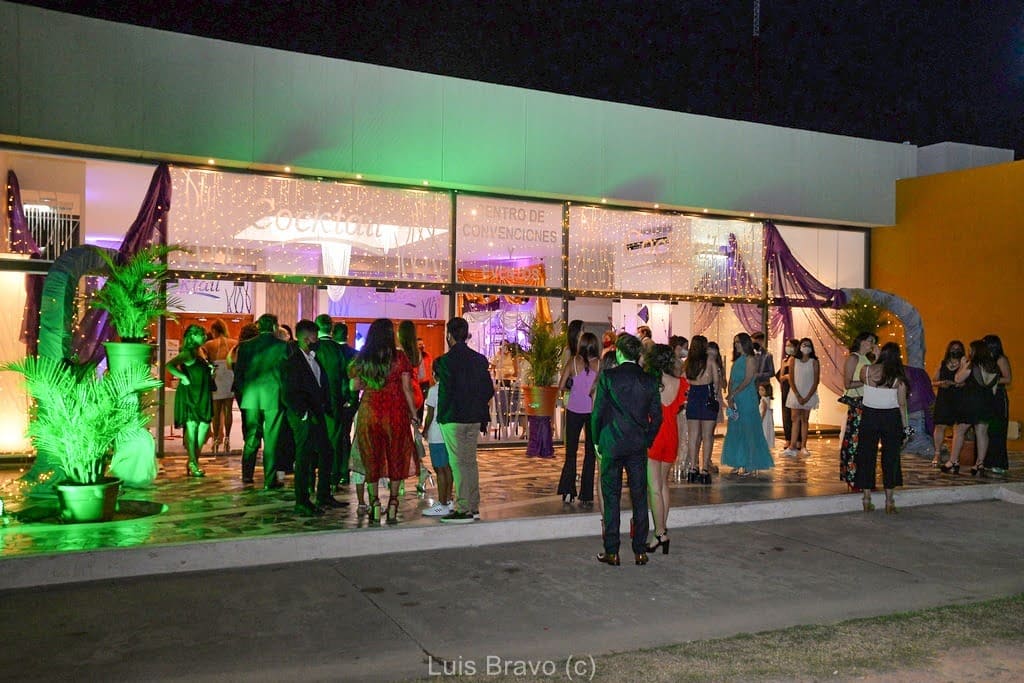 Evento Privado — Patio de noche